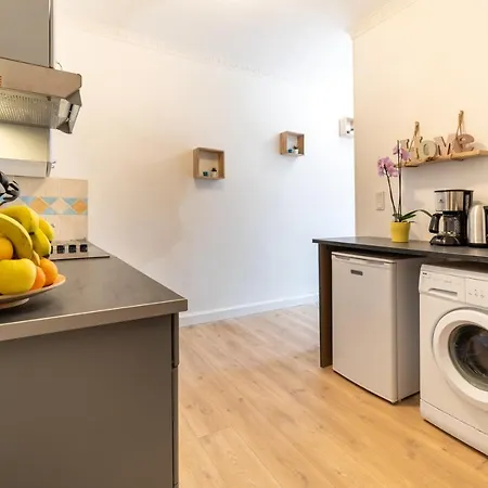 Air-conditioned Flat With Terrace - Private & Independent - Λούρδη