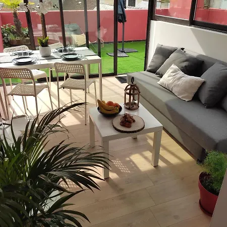 Apartamento Air-conditioned Flat With Terrace - Private & Independent -