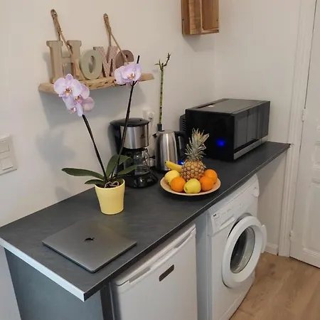 Air-conditioned Flat With Terrace - Private & Independent - Appartement Lourdes